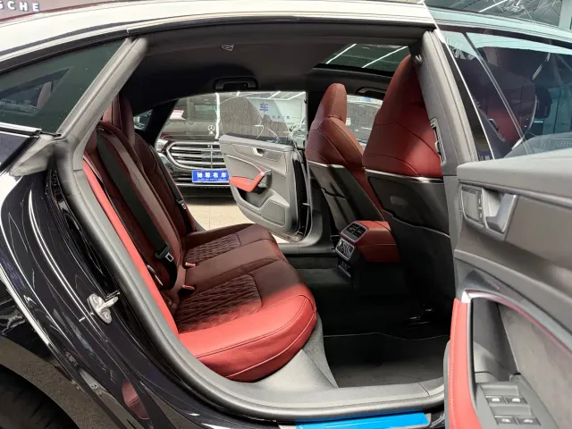 Audi A7L — Фото автомобиля 17