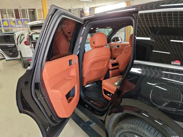 Li Auto L9 — Фото автомобиля 6