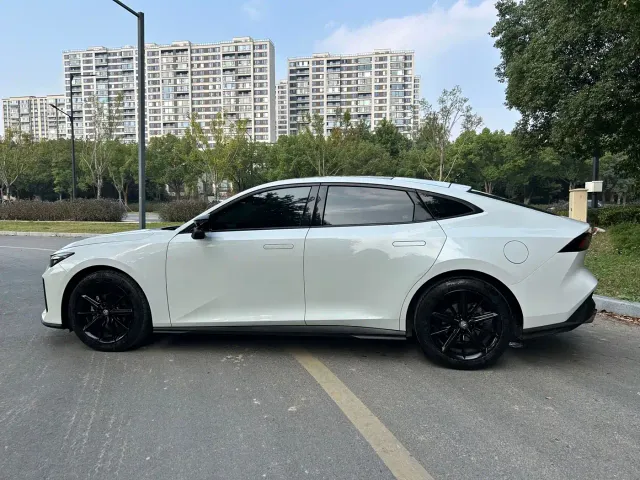 Changan UNI-V — Фото автомобиля 4