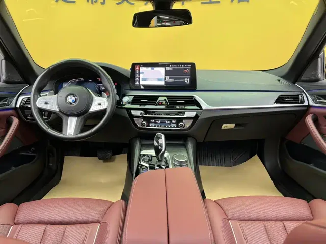 BMW 5 Series — Фото автомобиля 15