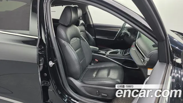 Hyundai Grandeur (New) Hybrid — Фото автомобиля 17