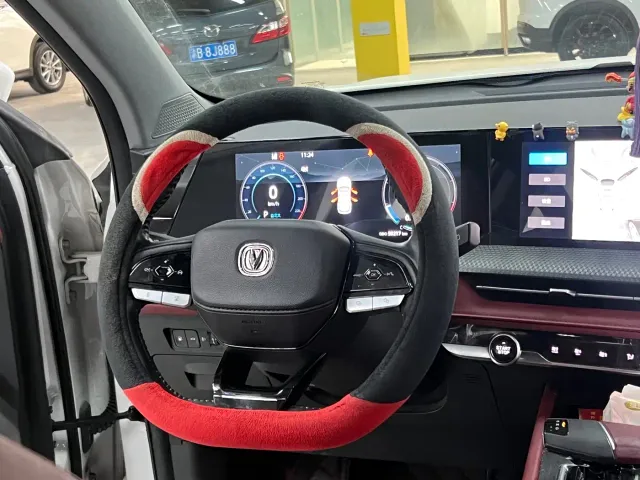 Changan CS75 Plus — Фото автомобиля 12