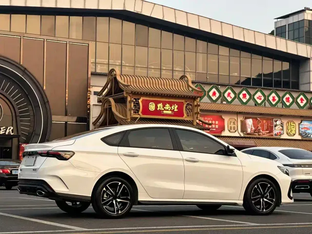 Geely Binrui — Фото автомобиля 14