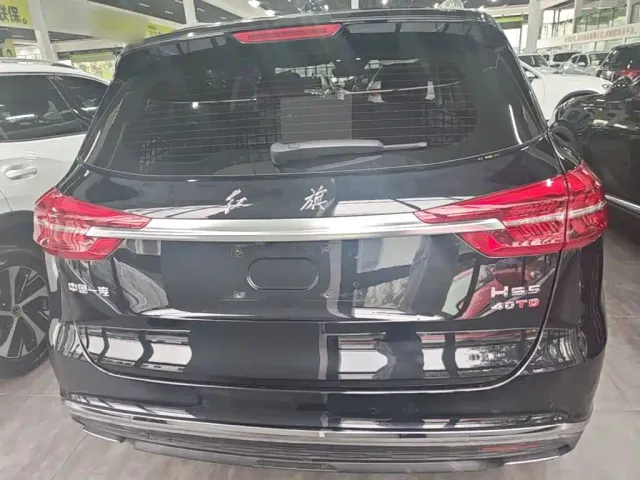 Hongqi HS5 — Фото автомобиля 5