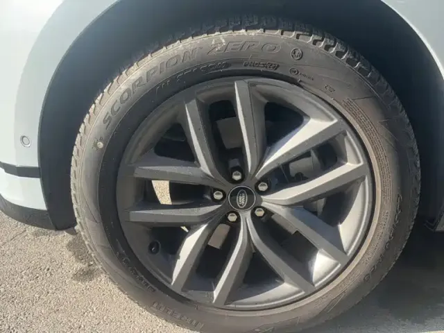 Land Rover Range Rover Velar — Фото автомобиля 14