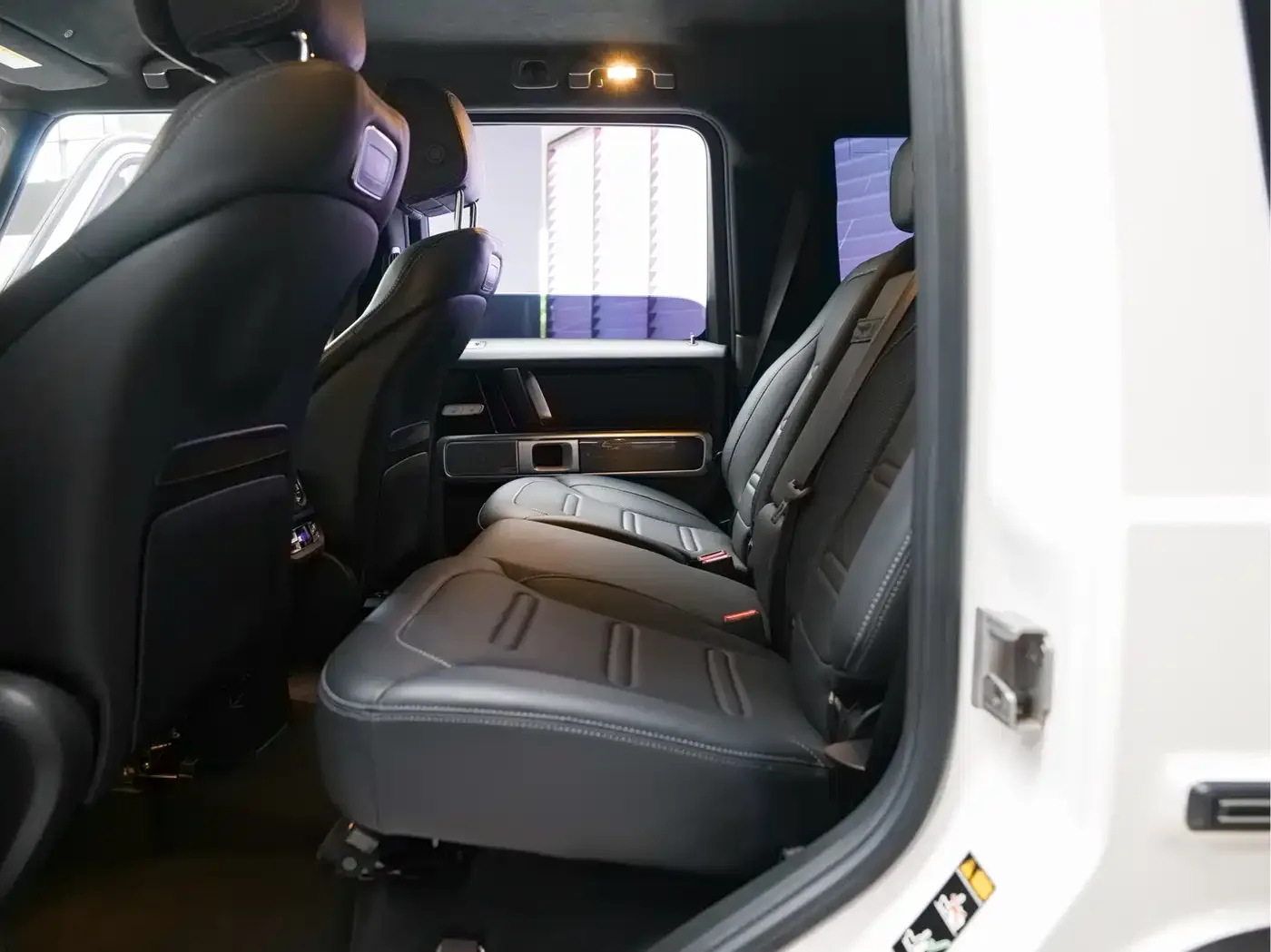 Mercedes-Benz Mercedes-Benz G-Class 2022 G 500 — Фото автомобиля 17