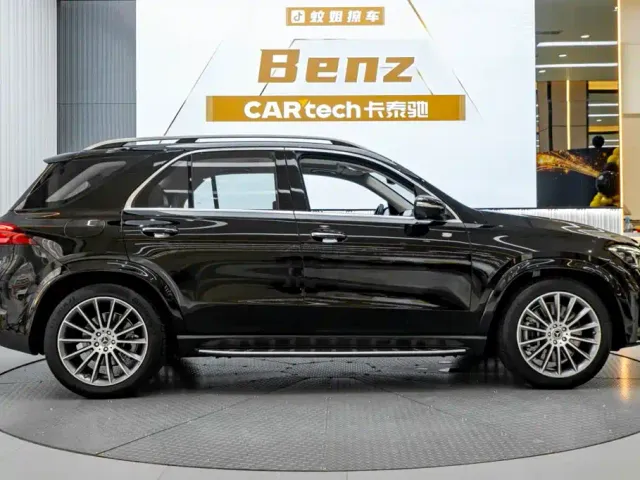 Mercedes-Benz GLE-Class — Фото автомобиля 4