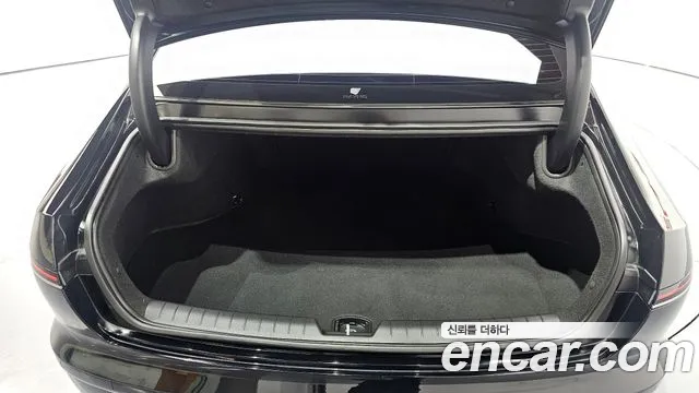 Hyundai Grandeur GN7 — Фото автомобиля 21