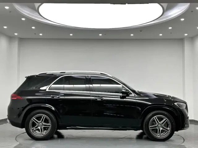 Mercedes-Benz GLE-Class — Фото автомобиля 4