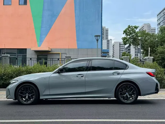 BMW 3 Series — Фото автомобиля 4