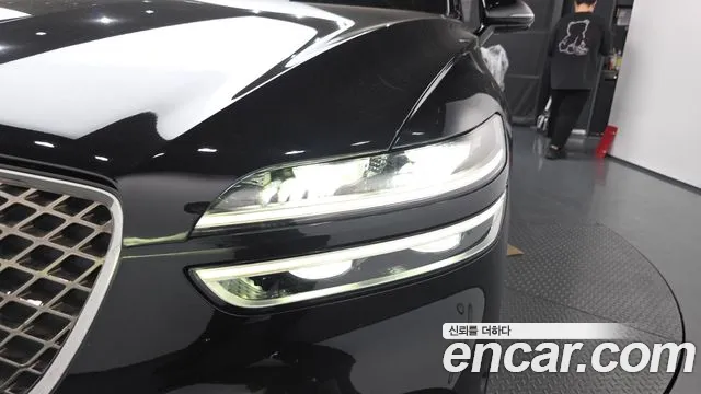 Genesis GV70 — Фото автомобиля 22