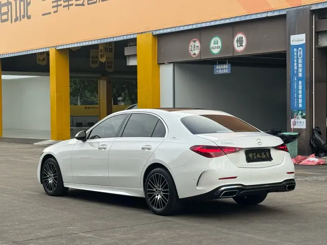 Mercedes-Benz C-Class — Фото автомобиля 19