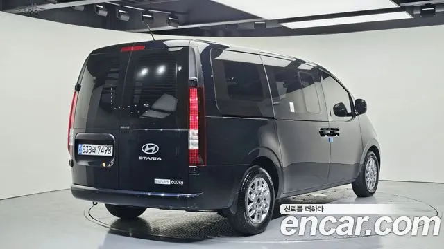 Hyundai Staria Staria — Фото автомобиля 2