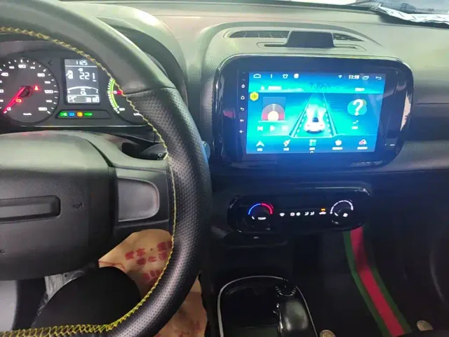 Roewe Clever — Фото автомобиля 12