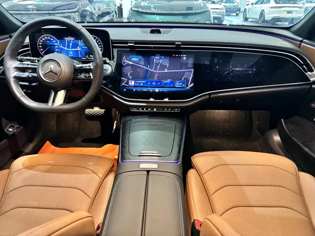 Mercedes-Benz E-Class — Фото автомобиля 10