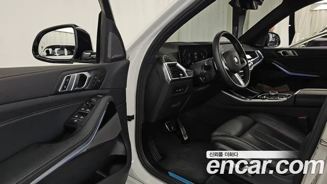 BMW X5 xDrive 40i M Sport — Фото автомобиля 8