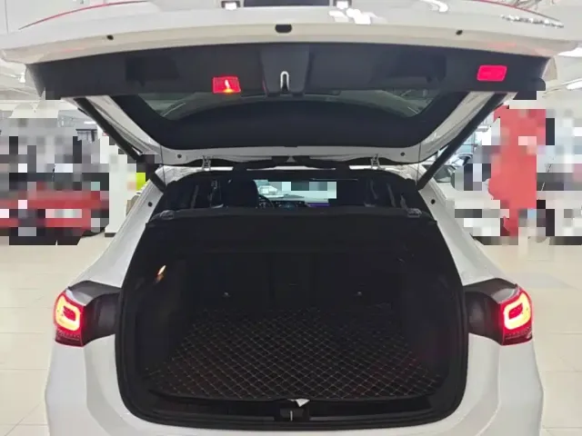 Mercedes-Benz GLA-Class — Фото автомобиля 18
