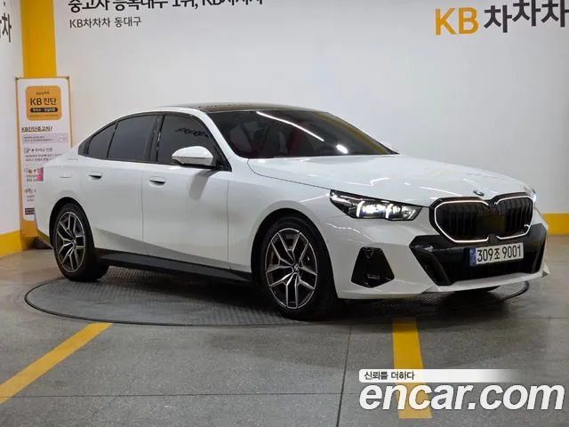 BMW 5-Series — Фото автомобиля 4