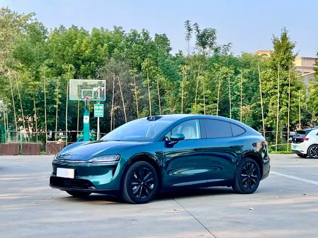 Фотография автомобиля — Luxeed R7