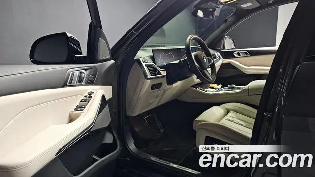 BMW X5 xDrive 40i M Sport — Фото автомобиля 10