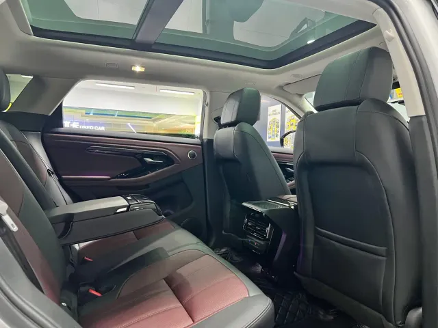 Land Rover Range Rover Evoque — Фото автомобиля 18