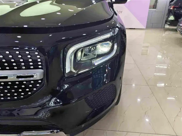 Mercedes-Benz GLB-Class — Фото автомобиля 11