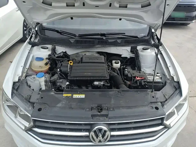 Volkswagen Bora — Фото автомобиля 19