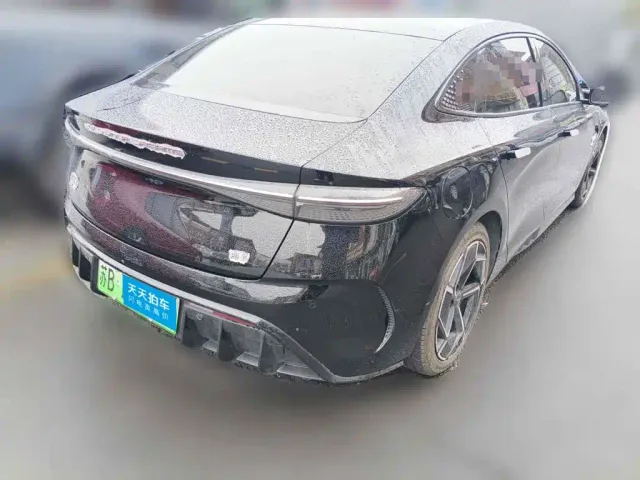 BYD Seal — Фото автомобиля 2