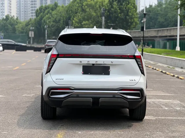 Geely Boyue L — Фото автомобиля 5
