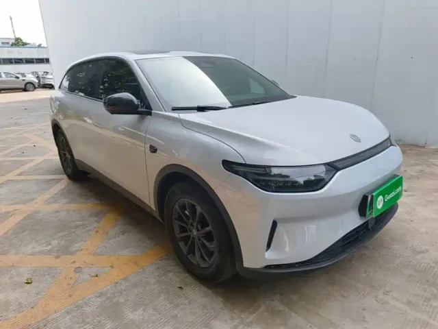 Leapmotor C11 — Фото автомобиля 3