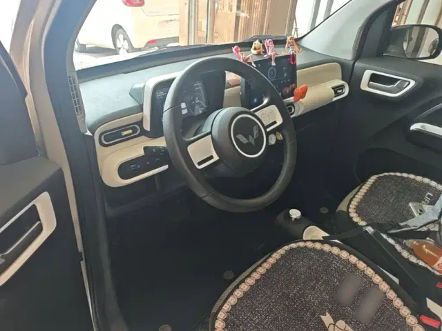 Wuling Hongguang Mini EV — Фото автомобиля 9