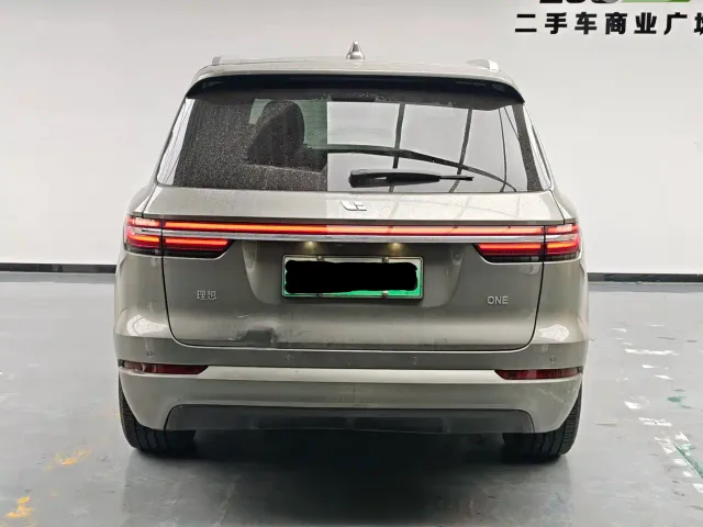 Li Auto ONE — Фото автомобиля 5