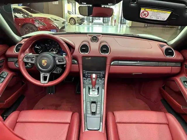 Porsche 718 — Фото автомобиля 11