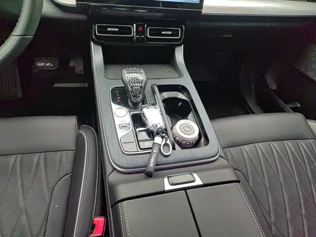 GAC Trumpchi GS8 — Фото автомобиля 13