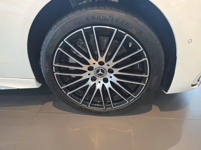 Mercedes-Benz C-Class — Фото автомобиля 11