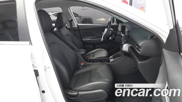 Hyundai Kona SX2 — Фото автомобиля 16