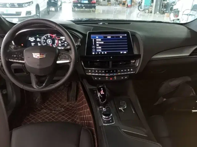 Cadillac CT5 — Фото автомобиля 9