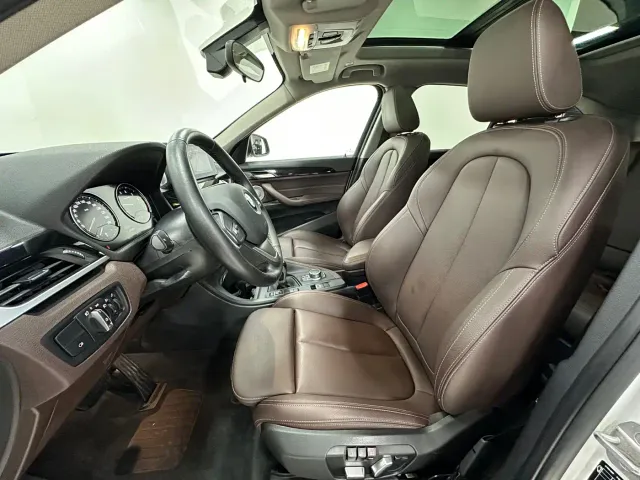 BMW X1 — Фото автомобиля 12