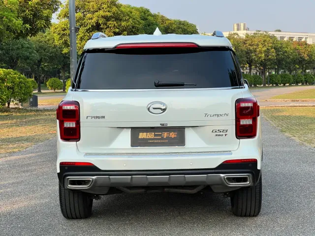 GAC Trumpchi GS8 — Фото автомобиля 6