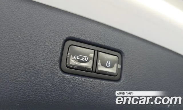 Genesis GV80 — Фото автомобиля 23