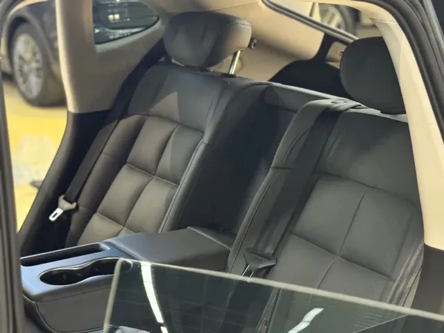 IM Motors LS6 — Фото автомобиля 18