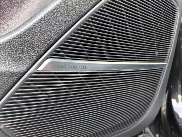 Audi Q7 — Фото автомобиля 12