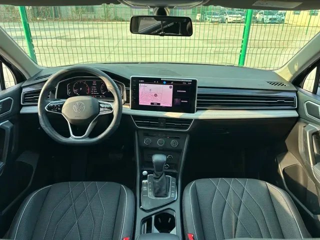 Volkswagen Tiguan L — Фото автомобиля 5