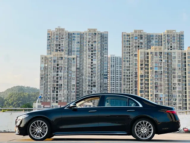 Mercedes-Benz S-Class — Фото автомобиля 12