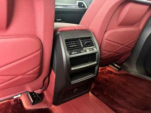BMW X5 — Фото автомобиля 12