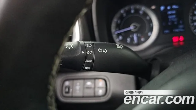 Hyundai Venue Venue 1.6 Modern Plus — Фото автомобиля 27