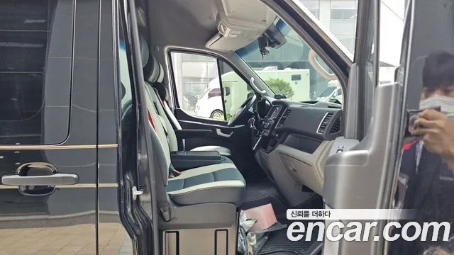 Hyundai Solati Solati 16 мест — Фото автомобиля 9