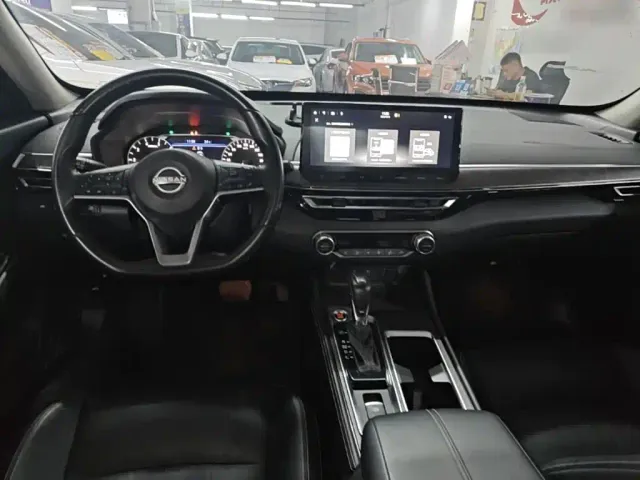 Nissan Teana — Фото автомобиля 9