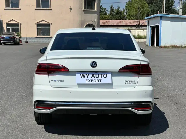 Volkswagen Bora — Фото автомобиля 5