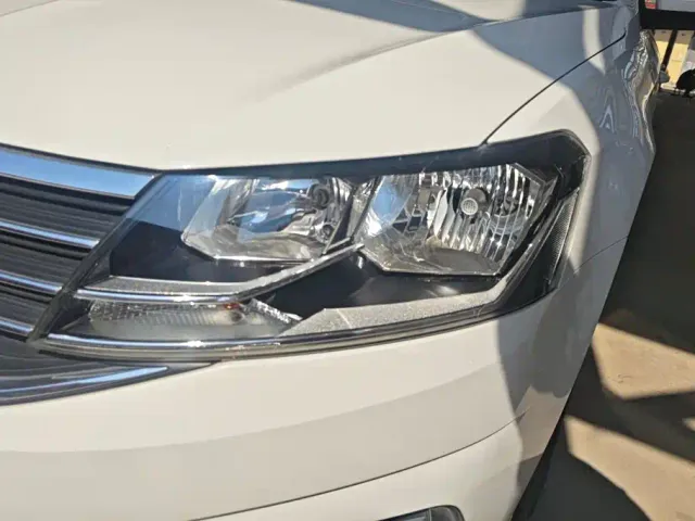 Volkswagen Lavida — Фото автомобиля 5